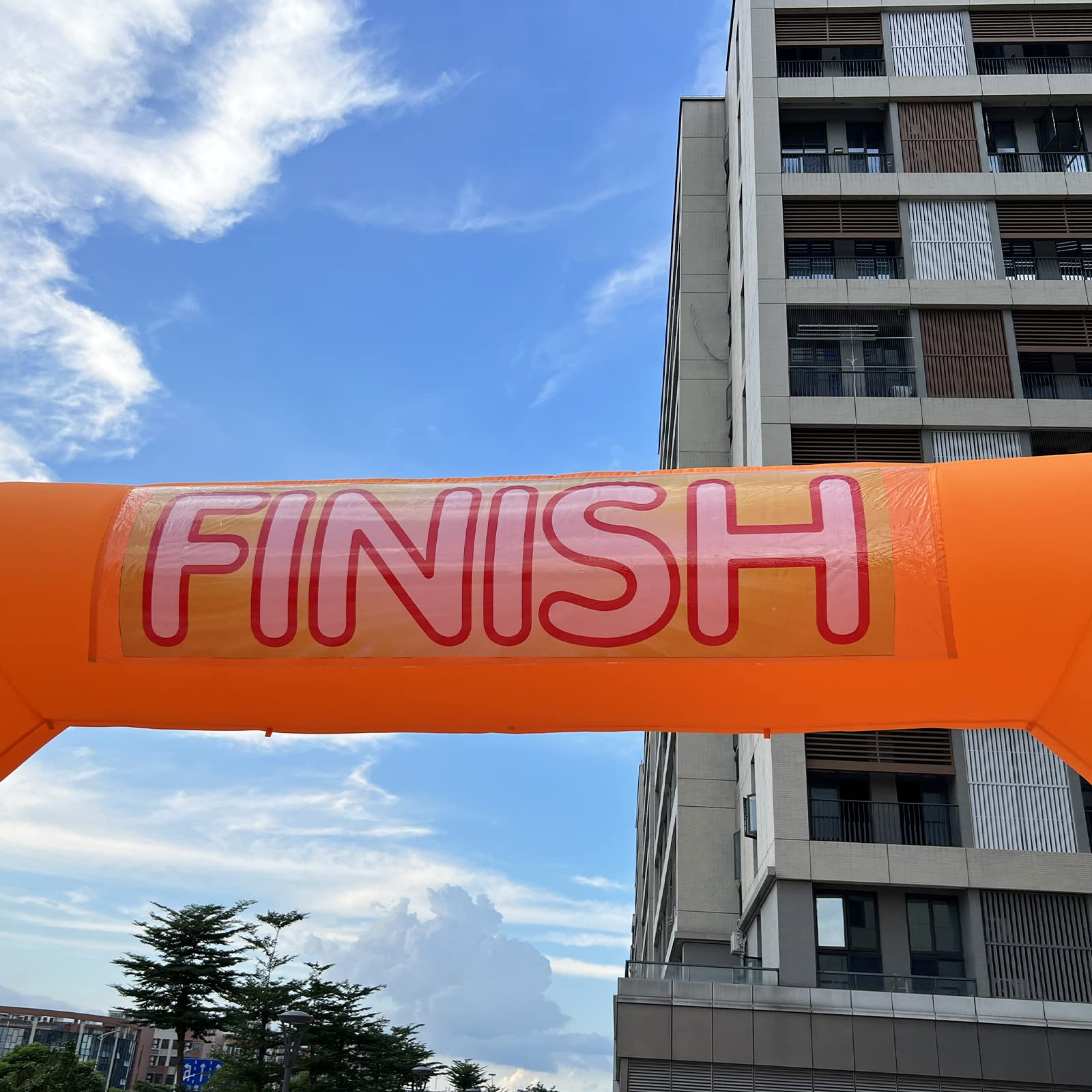 20Ft Inflatable Arch with Start Finish Banner and T-Shaped Base for Races and Events