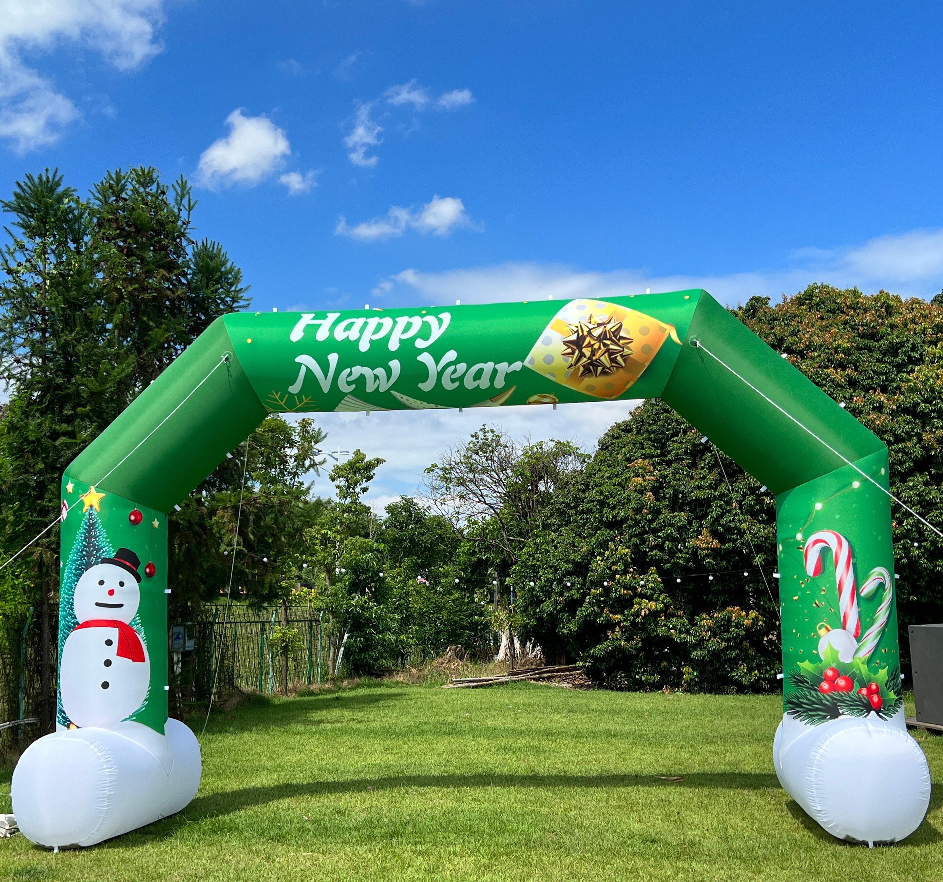 20FT Green Christmas Inflatable Archway with Blower – Perfect for Holiday Events